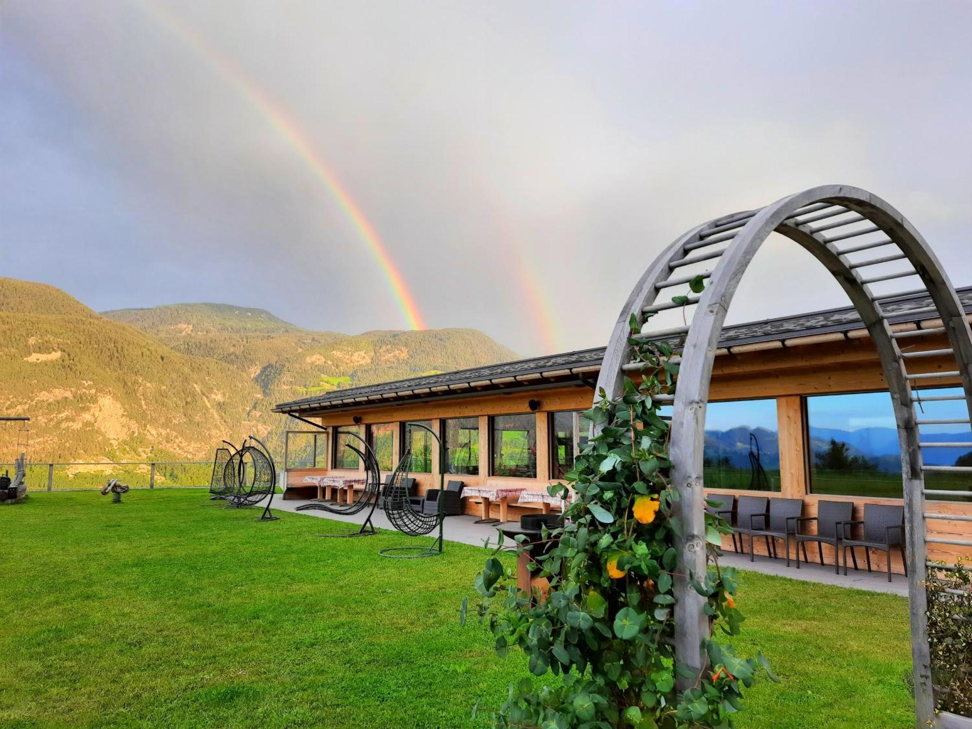 Moarlhof - Farm Nature Resort Kastelruth Exterior foto